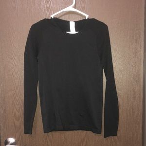 Fabletics Black Long Sleeve Athletic Top size S